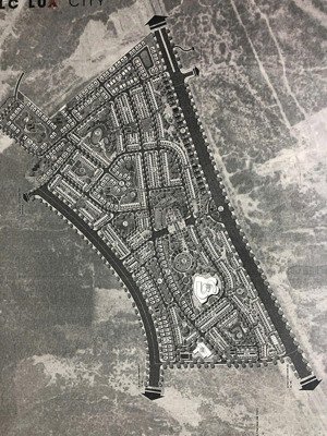 chính chủ bán lô đất biệt thự, đã có móng, có mặt tiền quảng trường trung tâm , gần bãi biển đẹp