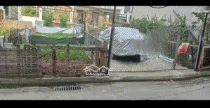 lô đất 65m2 thạch bàn -cổ linh-long biên ngõ thông xe 7 chỗ vào đất giá chào 11 tỷ.