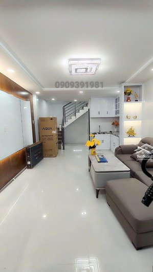 bán nhà 2 tầng btct đường lạc long quân phường 3 quận 11