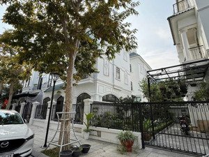 siêu phẩm mới hoàn thiện song lập ven 144m2 tai vinhomes imperia hải phòng