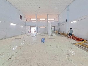 30 tr. kho 12x30 đúc lửng đường container. lê văn quới