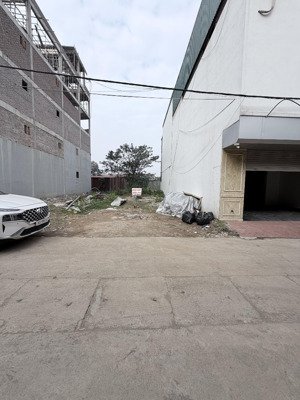 chỉ còn 1 lô 2 mặt tiền tại đấu giá cống suối đồng lư