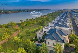 cần bán nhanh căn dinh thự swanbay 2 mặt thoáng view sông trực diện. lh xem nhà: 