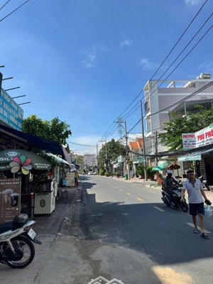 bán đất đường 8m - trương văn thành - hiệp phú: 5.5 x 24 = 132m2