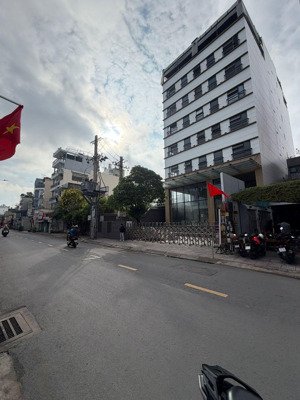 bán nhà mặt phố tại nguyễn văn đậu, q.gò vấp, giá siêu hời 24 tỷ, 150m2