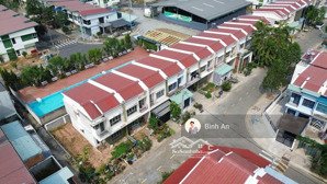 bán căn góc liên kế vườn kđt oasis city, 3 mặt thoáng view hồ bơi, sổ hoàn công, 126m2 full thổ cư