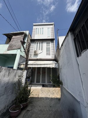 nhà 25m, 3 tầng (3.4x7) đường 41 , bình trưng đông , q2(3ty390)