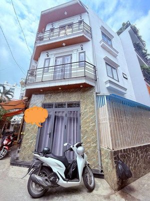 thương lượng mạnh - hẻm xh - 25m2 - 3 tầng btct - 5,x tỷ