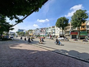 cực đẹp !!! góc 2 mặt tiền kinh doanh tên lửa 4 x 21m 4 tầng- lề lớn 8m - nhìn qua aeon chỉ 30m