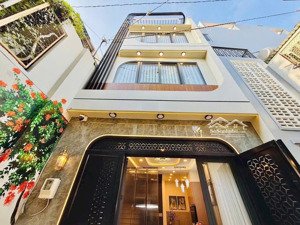 siêu phẩm mới về, đường ngô tất tố-bình thạnh. giá 3tỷ990/74,3m2, cho thuê 23tr. gần chợ thị nghè.