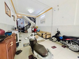 chủ gửi bán kín - hẻm tô hiệu - nhà 3 tầng - 4 x 13 - sát mặt tiền - chính chủ lâu năm - 5.4 tỷ