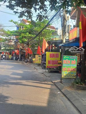 bán nhà đường nguyễn huy tưởng phố kd ẩm thực nổi tiếng , mặt tiền 6.4m thoải mái kd