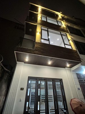 bán nhà mỹ đình, 46m2, 5 tầng xây mới, ngõ rộng nông thoáng, dân trí tốt.