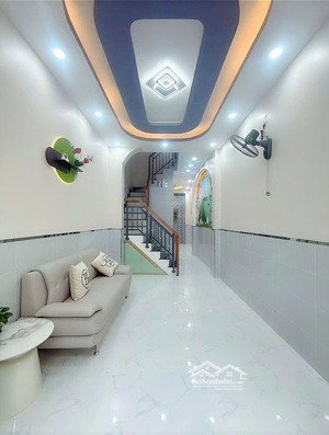 nhà mới 4pn hẻm thông cách đường 30m