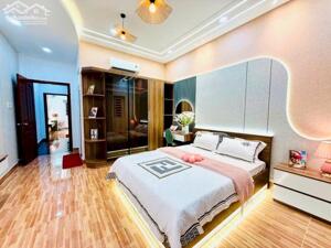 Bán nhà hẻm xe hơi 177 đường 3 tháng 2 phường 11 quận 10, DT: 4.6x14m, NH 5m, 5 lầu, giá 17.9 tỷ