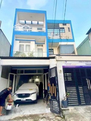 bán nhà 3 tầng có gara ô tô quốc lộ 13,hiệp bình phước,thủ đức giá 6,7 tỷ,sổ hồng hoàn công