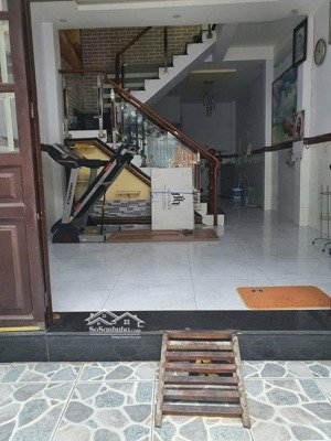 nhà đẹp dt 4x13m 1 trệt 1 lầu 2pn 2wc hẻm sạch sẽ gần lê văn khương hiệp thành q12, 6,5 tr