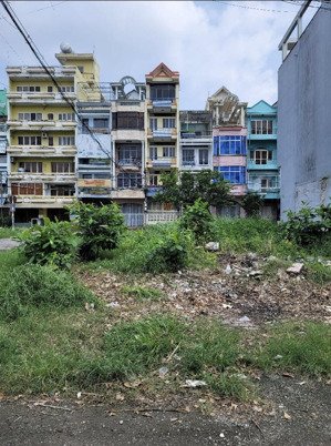 đât thổ cư lô góc 3 mặt tiền siu vuýp đường hưng lân - hậu lân