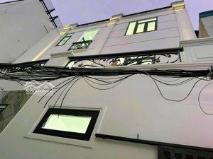nhà xây mới 4 tầng sau căn mặt tiền liên tỉnh 5 p6-q8