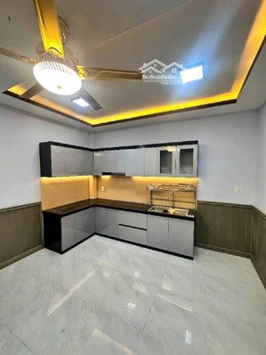 nhà 2 tầng đường lý thường kiệt , thị trấn hóc môn, huyện hóc môn, hẻm ôtô . vào ở ngay