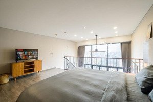 pentstudio tây hồ căn hộ hạng sang ven hồ tây, giá 23 tỷ