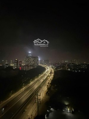 bán chcc flc complex 36 phạm hùng 98m2 view pháo hoa, công viên và hồ điều hòa siêu đẳng cấp