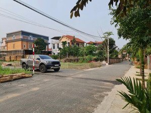 lixi khai xuân!em lực có lô đất tại phú cát, quốc oai, hà nội giá hơn 2 tỷ, đầu tư là lời!