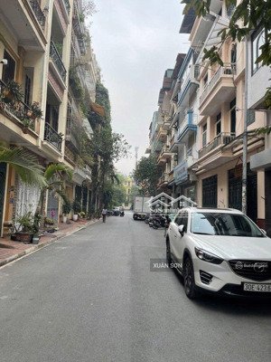 cho thuê nhà nguyễn cảnh dị - đại kim, dt 60m*5 tầng, có gara oto, 6pn, giá thuê 18tr/th