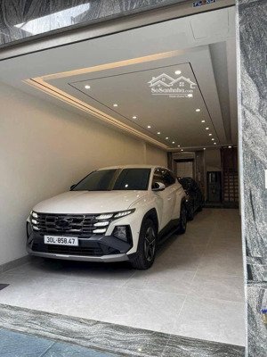 bán nhà hồng tiến, 50m, thang máy , ga ra ô tô, phun nội thất,15xty