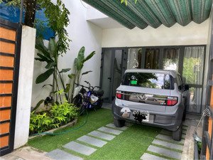 cho thuê nhà 2 tầng : hồ phi tích - 2pn - 3wc - sân vườn - đủ nội thất