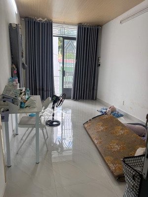 nhà 3 tấm (3m x 10m) đường nguyễn hữu tiến - q tp