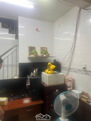 chính chủ cần bán nhà 2 mặt tiền trước sau, không lộ giới không quy hoạch, 29.7m2 2 tầng hoàn công