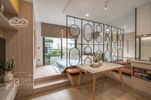 căn hộ studio full nội thất cao cấp, ban công đường lê lai gần phố bùi viện, chợ bến thành