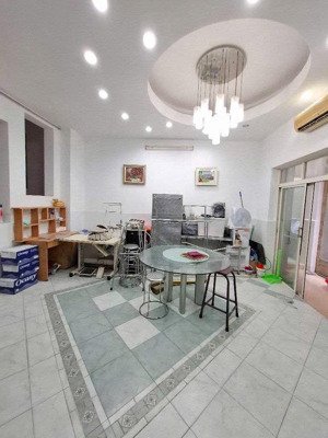 nhà 4 tầng 164m2 đường 320 phạm hùng p5 q8