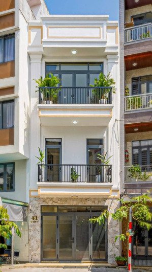 bán nhà 3 tầng mt lý văn tố đường 7m5 sát biển mỹ khê