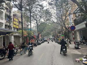 siêu vip văn quán --thang máy xịn -- nhà quan chức -- vị trí đỉnh -- 100m mp nguyễn khuyến