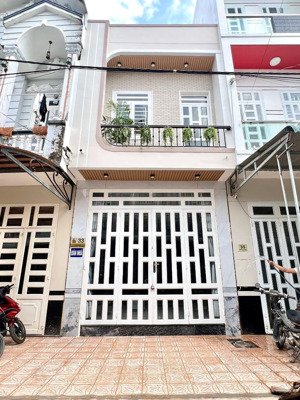 nhà phố 1 lầu ngay đường số 22 kdc thới nhựt - gần chợ - trường đại học y dược tp cần thơ.