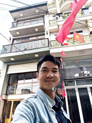 nhà 5 tầng mới đẹp có hầm làm vpct. dt 5mx17m. khu phân lô pham văn bạch p tân sơn.chỉ 10.5 tỷ tl