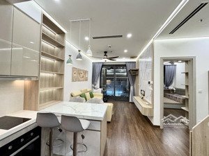 chính chủ bán căn 1 ngủ + phân khu cao cấp masteri