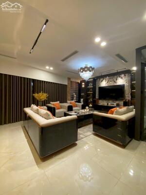 Nhà mới- Ở sướng- 7 tầng- Thang máy- 2 thoáng- Vỉa hè- Ô tô tránh- Phố Trung Kính to.