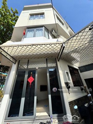 biệt thự mini phan xích long - hẻm xe hơi - 3bước ra mặt tiền - 7.2m x 13m - full nội thất cao cấp