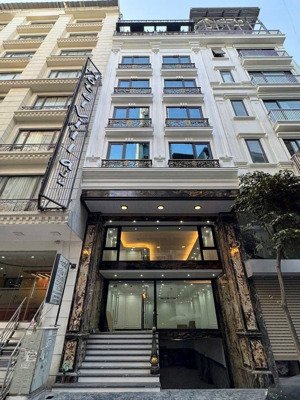 52 tỷ có nhà mặt phố víp tt cầu giấy dt-110m2 7 tầng, mt.7m vỉa hè 3 ô tô tránh, vị trí đẹp...