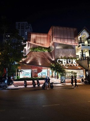 bán nhà góc 3 mặt tiền nguyễn cửu vân - bình thạnh - (nh 13,5x20m) - 3 tầng - hđt: 210tr/th - 50 tỷ