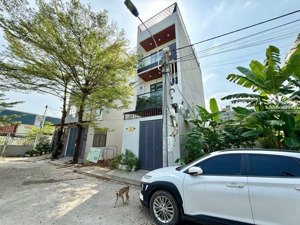 đất xây 4 tầng đường 10m giá chỉ 3 tỷ nhỉnh dt: 4x13m 52m đường rộng 10m, vỉa hè 2 bên