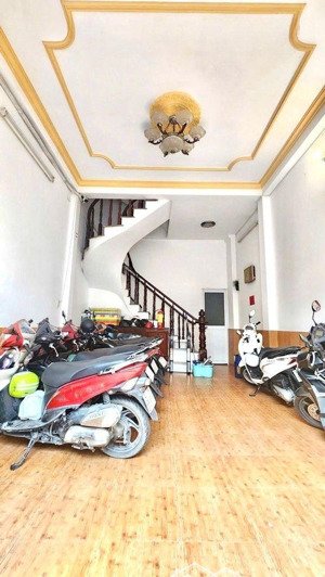 bán nhà hẻm 229 tân kỳ tân quý_ chdv 7 phòng kép kín full nội thất, thu nhập 30t/tháng, nhỉnh 6 tỷ.