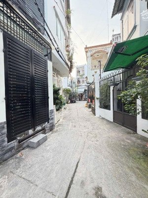 bán nhà rẻ bà hom quận 6 hiếm chỉ có nhỉnh 2 đồng