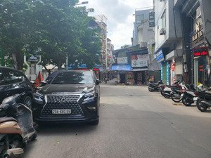 bán đất tặng nhà c4 phố hoàng cầu view hồ 150m mt 7m 75 tỷ