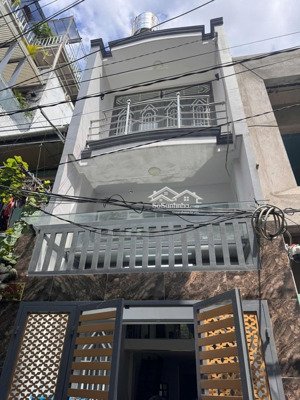 bán nhà 1/ nguyễn hữu tiến phường tây thạnh quận tân phú giá chưa tới 4tỷ, nhà tân phú giá bình tân