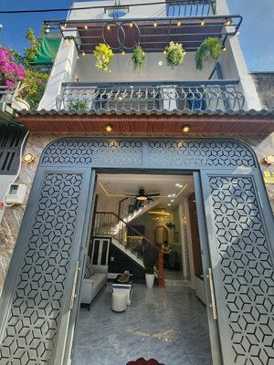 nhà to hẻm xe hơi - 60m2 - không sửa ở ngay - gần khu chế xuất tân thuận - nhỉnh 6 tỷ