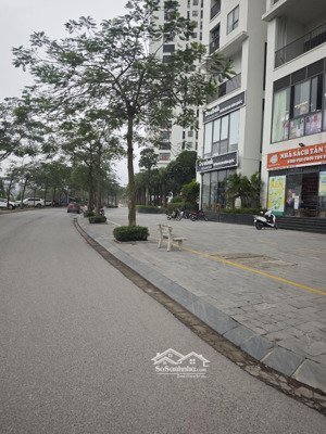 bán mảnh đất đấu giá tứ hiệp, vỉa hè, kinh doanh, ô tô tránh, 73m2, giá 19.5 tỷ